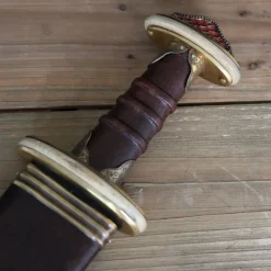 Deepeeka Sutton Hoo Schwert Mit Emaille 12 Deepeeka Sutton Hoo Schwert Mit Emaille -Keltische, griechische und römische Schwerter Verkaufsladen sutton hoo schwert mit emaille 4